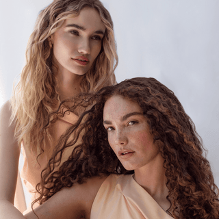 How to Build the Perfect Curl Routine (Without Crunch or Frizz)